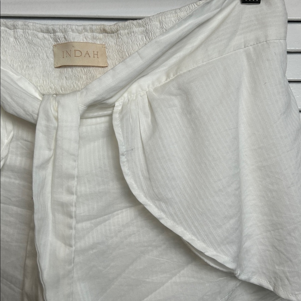 INDAH Palm Tie Front Wrap Short in Ivory Ivory S - Picture 5 of 12